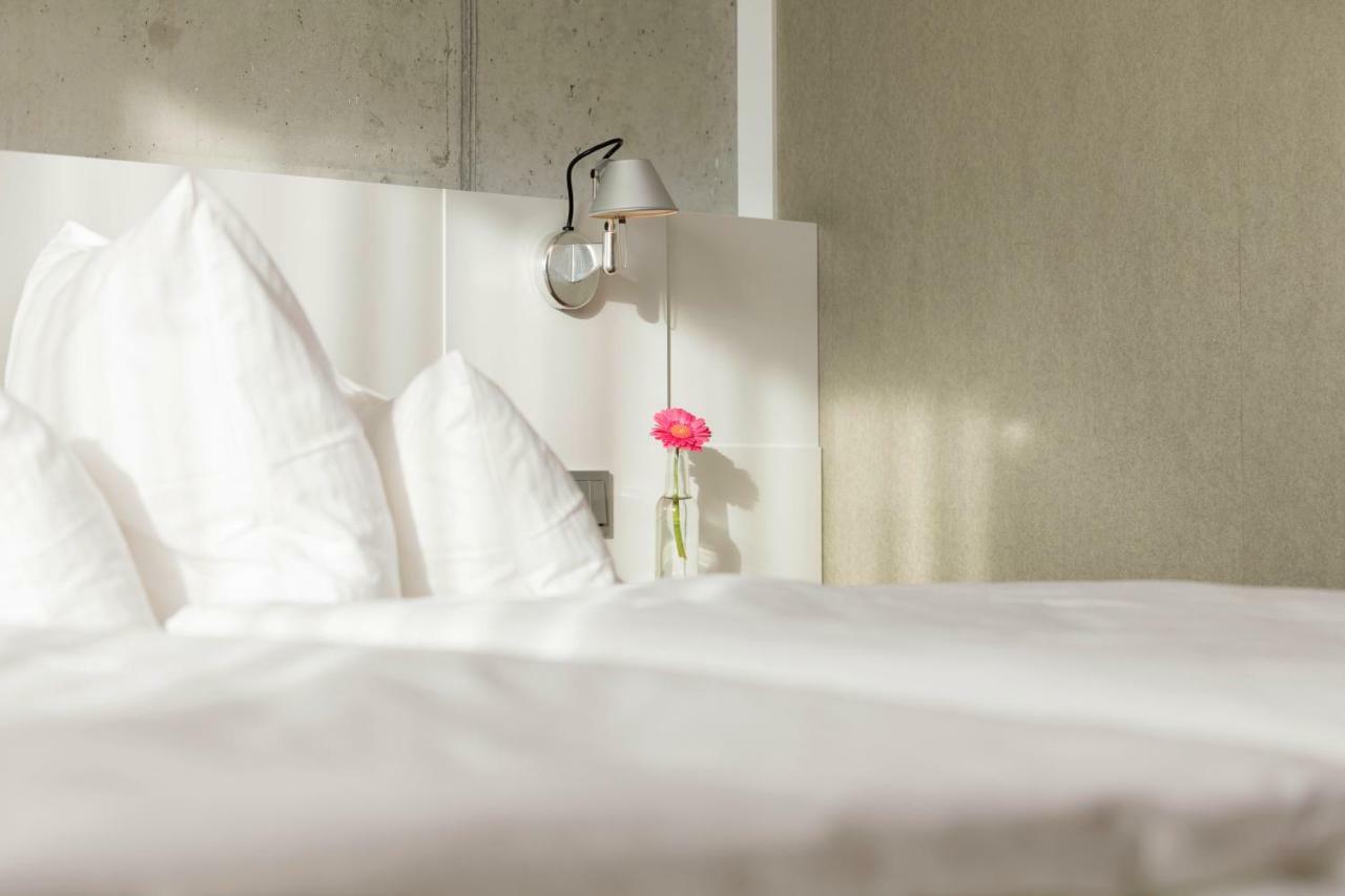Standard Zimmer mit Kingsize-Bett